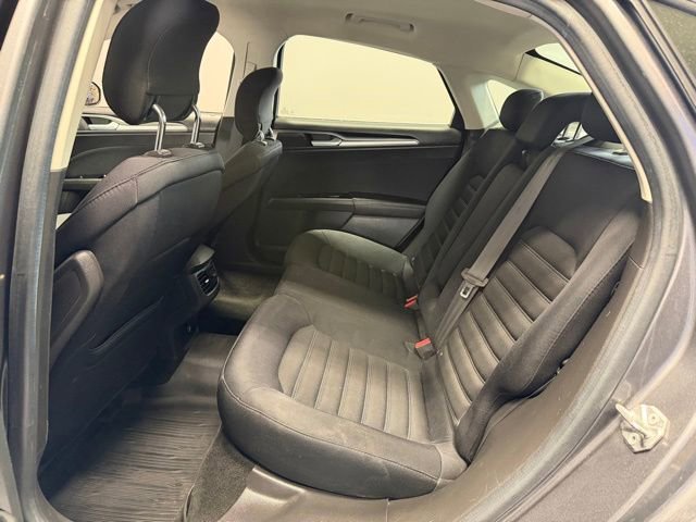 Used 2014 Ford Fusion SE FWD image 19