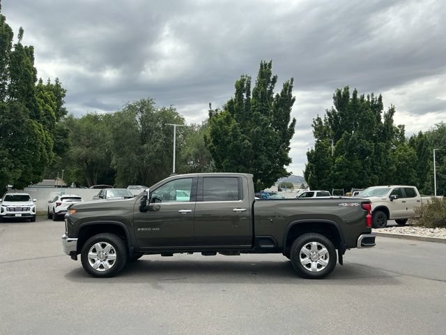 Used 2022 Chevrolet Silverado 2500 LTZ w/ LTZ Premium Package AWD/4WD image 9