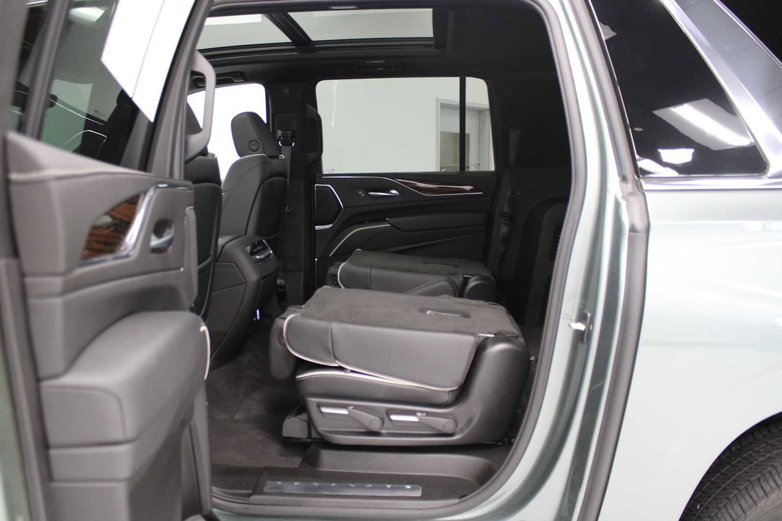 Certified 2024 Cadillac Escalade ESV Premium Luxury w/ LPO, Floor Liner Package image 51