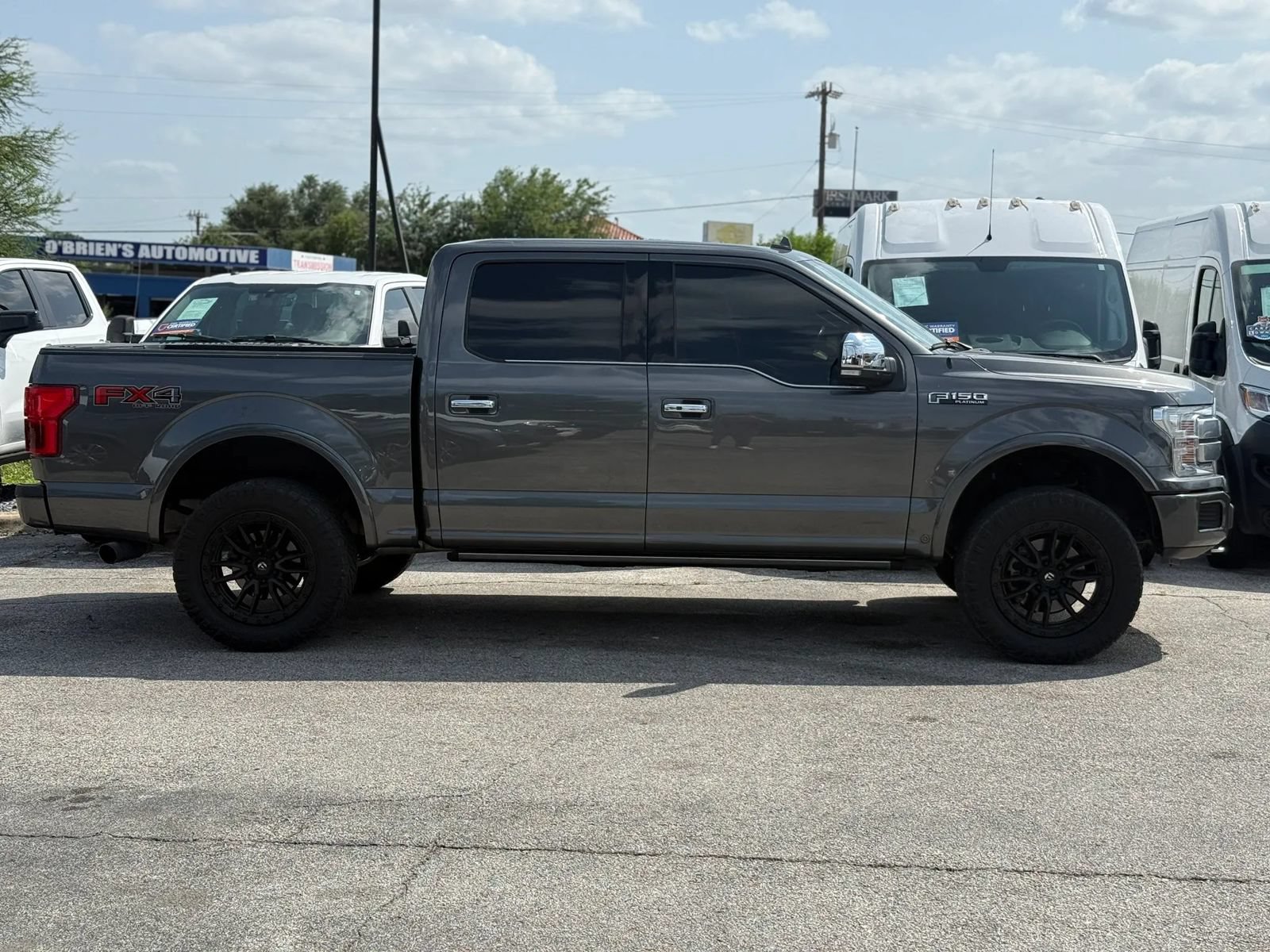 Used 2020 Ford F150 Platinum w/ Equipment Group 701A Luxury AWD/4WD image 3