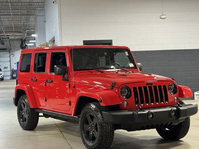 Used 2015 Jeep Wrangler Unlimited Sahara image 2