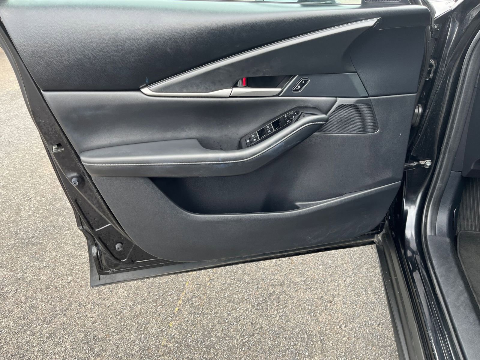 Used 2024 MAZDA CX-30 AWD 2.5 S w/ Select Sport Pkg image 18