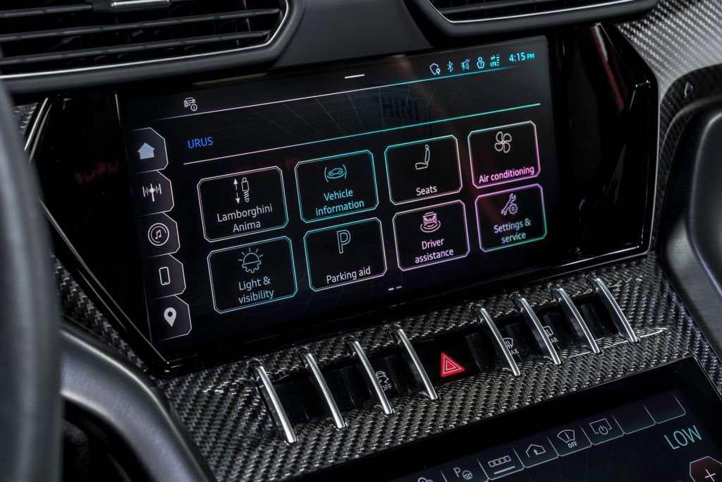 Used 2023 Lamborghini Urus Performante AWD/4WD image 26