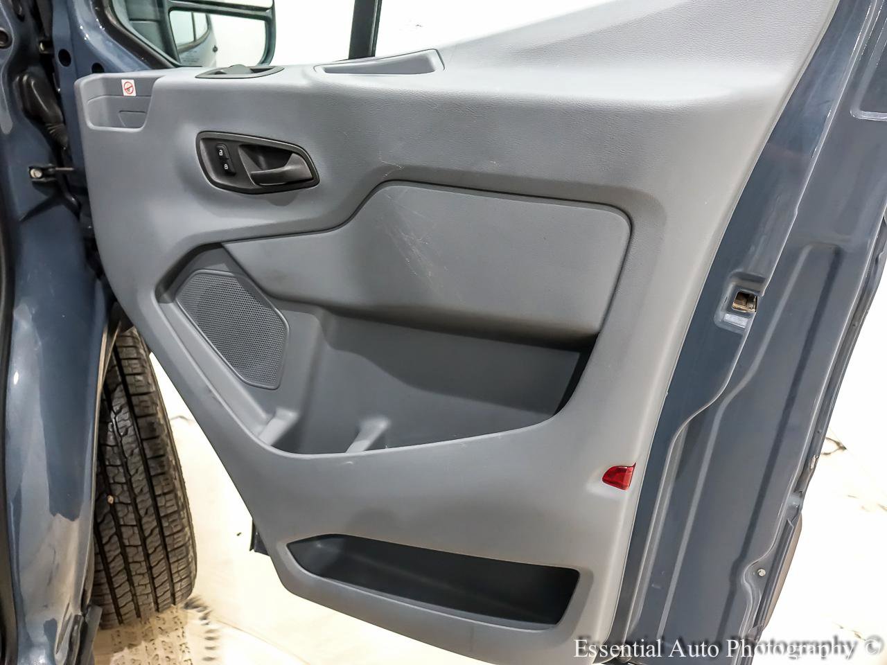 Used 2019 Ford Transit 250 148 High Roof Extended RWD image 16