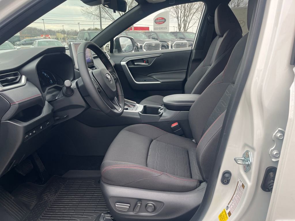 New 2025 Toyota RAV4 SE w/ Weather & Moonroof Package image 10