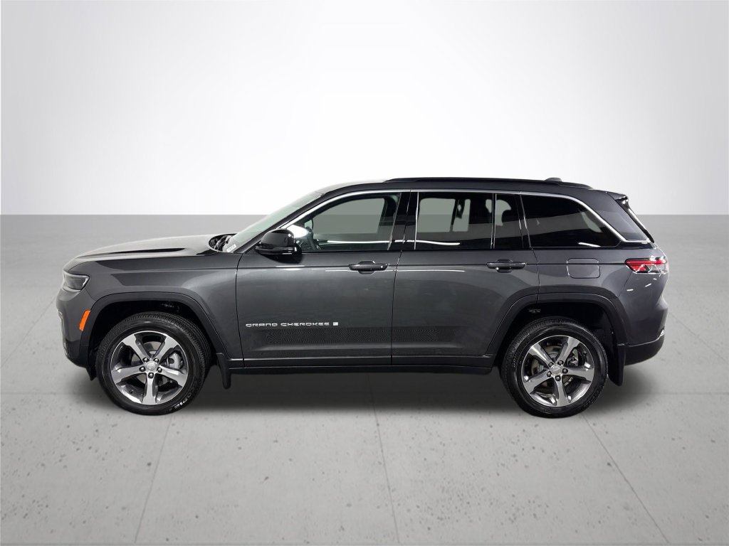 New 2026 Jeep Grand Cherokee Limited w/ MOPAR Finishing Package AWD/4WD image 9