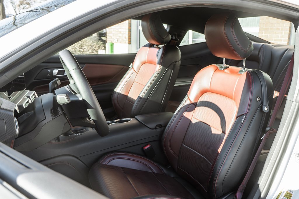 Used 2024 Ford Mustang Premium image 6