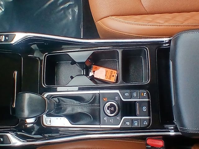 Certified 2022 Kia Sorento SX Prestige w/ Rust Color Package AWD/4WD image 21