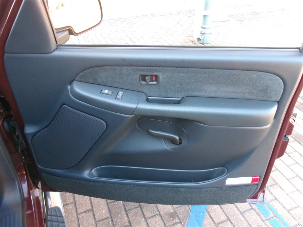 Used 1999 Chevrolet Silverado 1500 LS w/ Firm Ride Suspension Pkg image 17