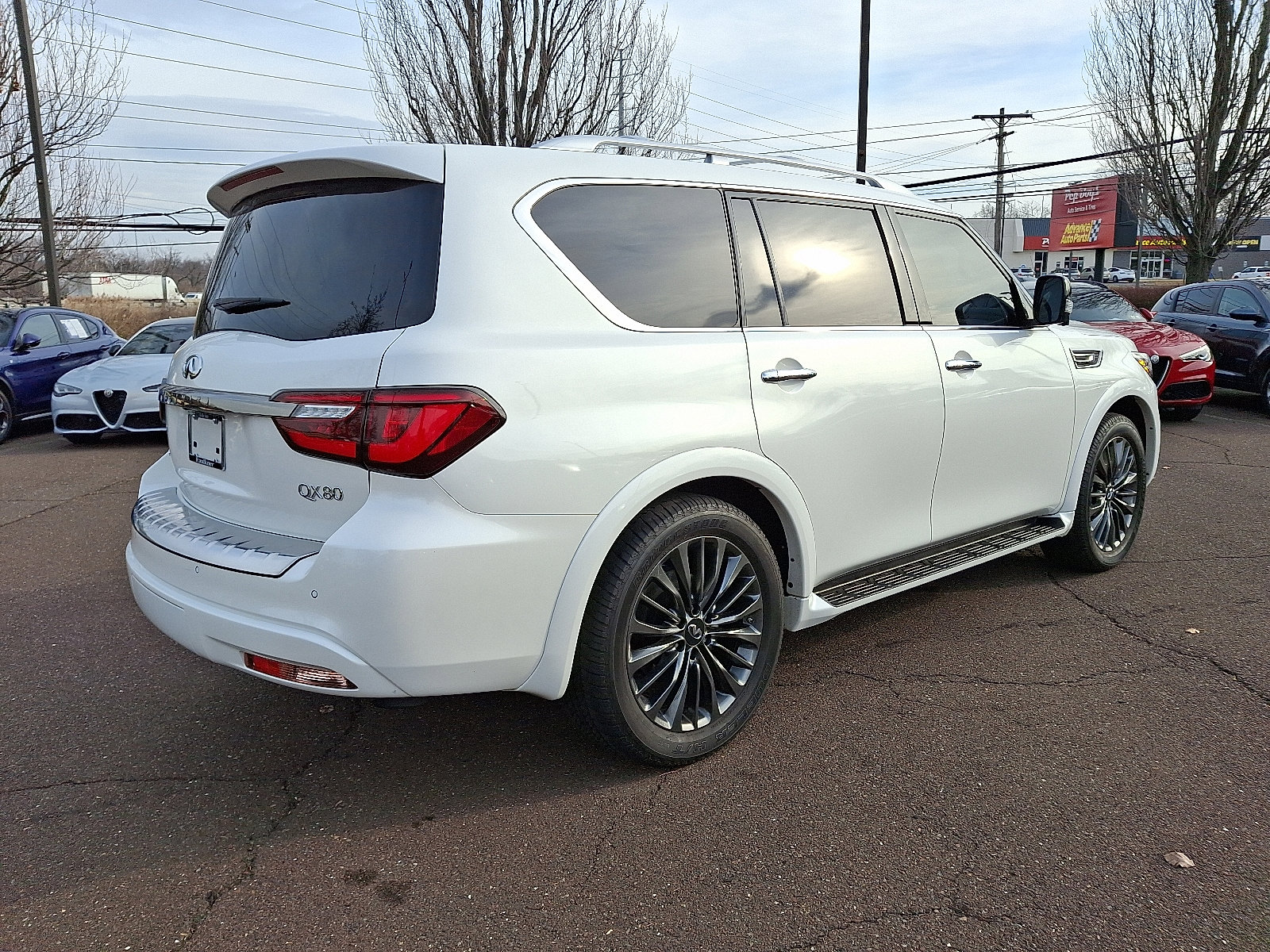 Certified 2024 INFINITI QX80 Premium Select w/ Cargo Package image 6