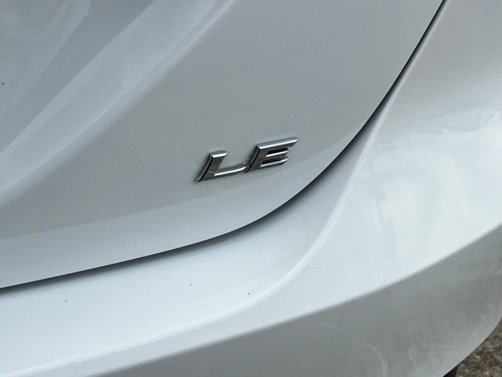 Used 2022 Toyota Camry LE FWD image 13