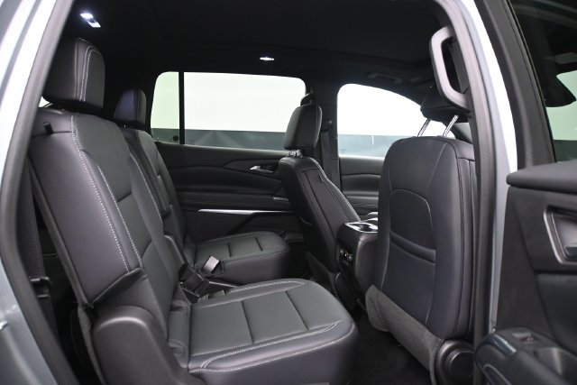 Used 2026 Chevrolet Traverse LT w/ Sun and Wheel Package AWD/4WD image 14