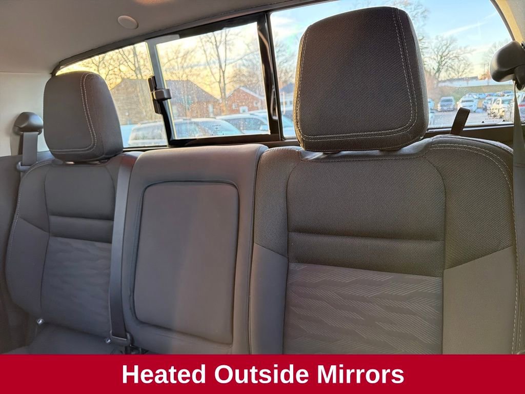 Used 2024 Nissan Frontier SV w/ SV Convenience Package image 27