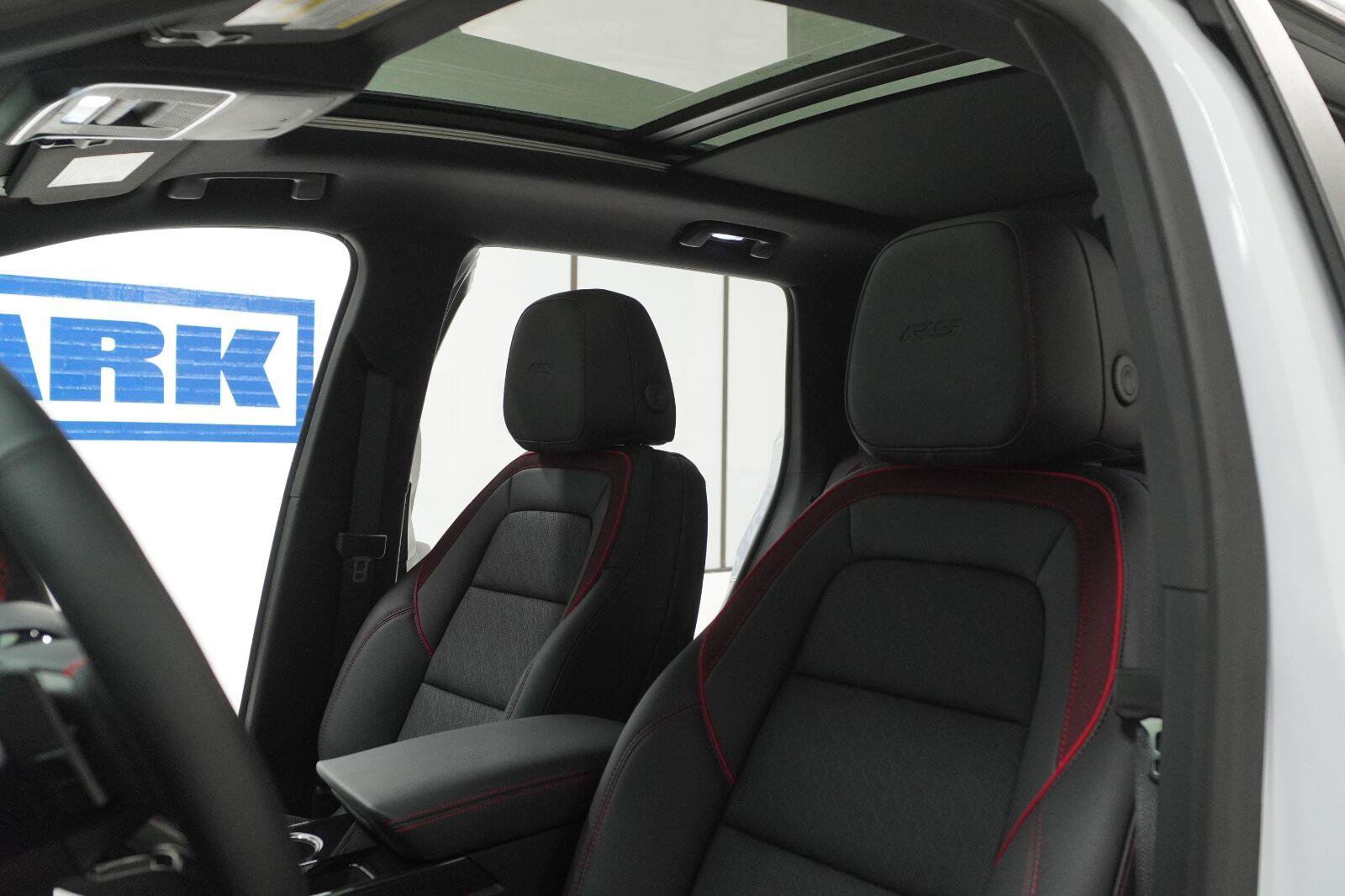 New 2027 Chevrolet Equinox RS FWD image 6