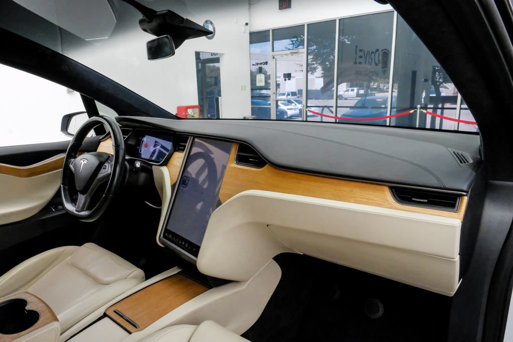 Used 2021 Tesla Model X Long Range AWD/4WD image 19