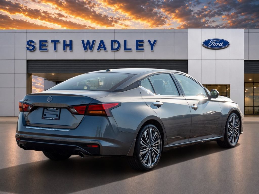 Used 2023 Nissan Altima 2.5 SL FWD image 7