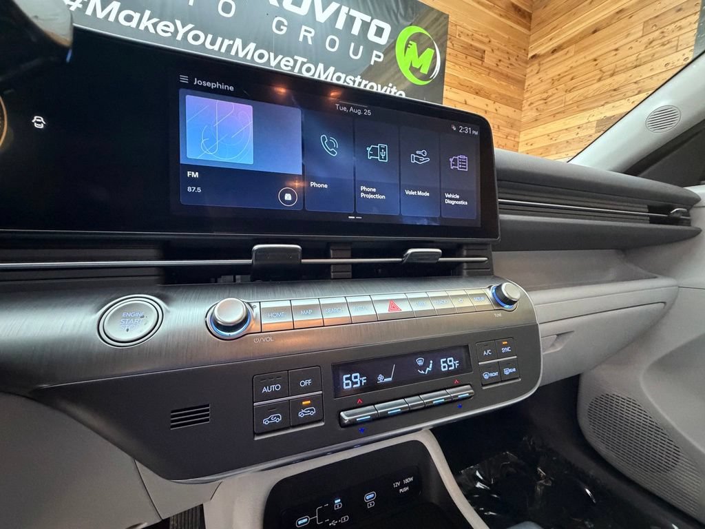 Used 2024 Hyundai Kona SEL AWD/4WD image 37