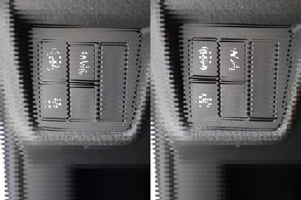 Used 2018 Honda Accord Touring image 31