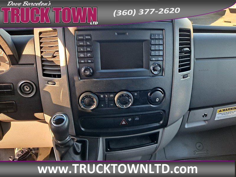 Used 2016 Freightliner Sprinter 3500 image 14