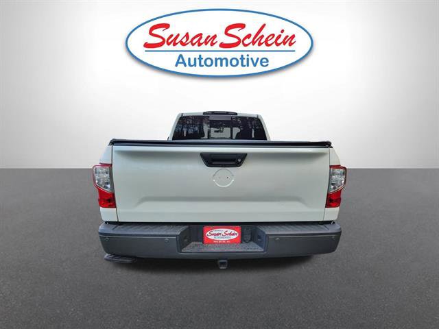 Used 2018 Nissan Titan PRO-4X w/ Pro-4x Utility Package image 21