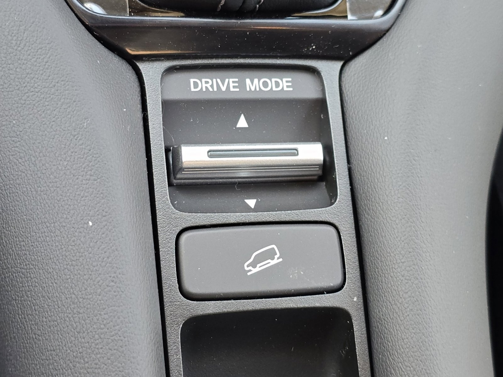 New 2026 Honda HR-V LX image 33