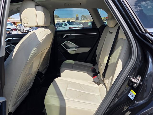 Used 2020 Audi Q3 2.0T Premium Plus w/ Premium Plus Package image 6