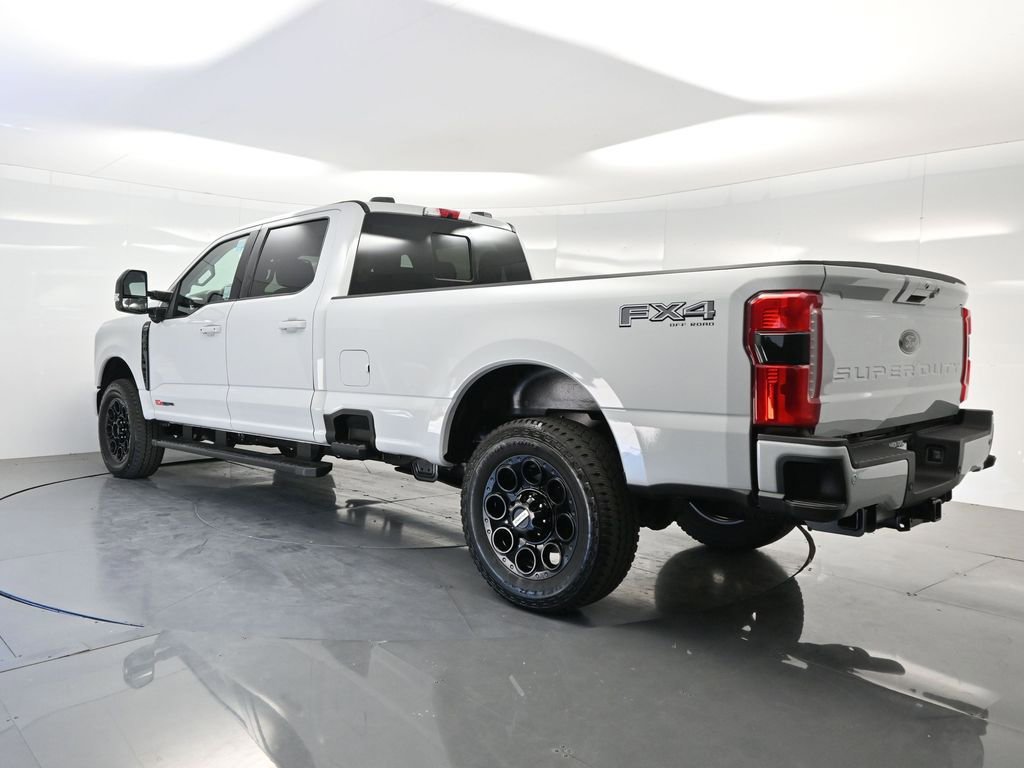 Used 2026 Ford F350 Lariat w/ Black Appearance Package image 6