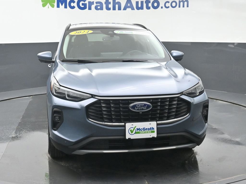 Used 2024 Ford Escape SE w/ PHEV Premium Package image 4