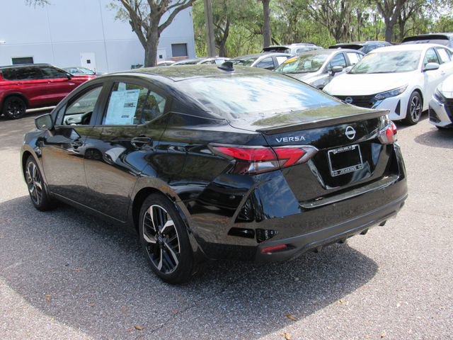 New 2025 Nissan Versa SR w/ Trunk Package FWD image 5