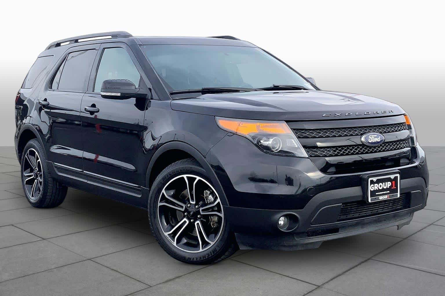 Used 2015 Ford Explorer Sport w/ Equipment Group 401A AWD/4WD image 3