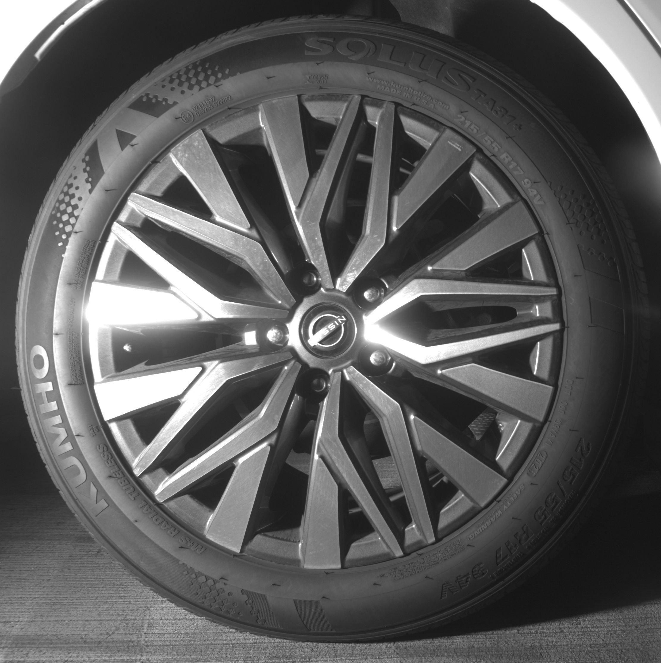 Used 2025 Nissan Altima 2.5 SV FWD image 15