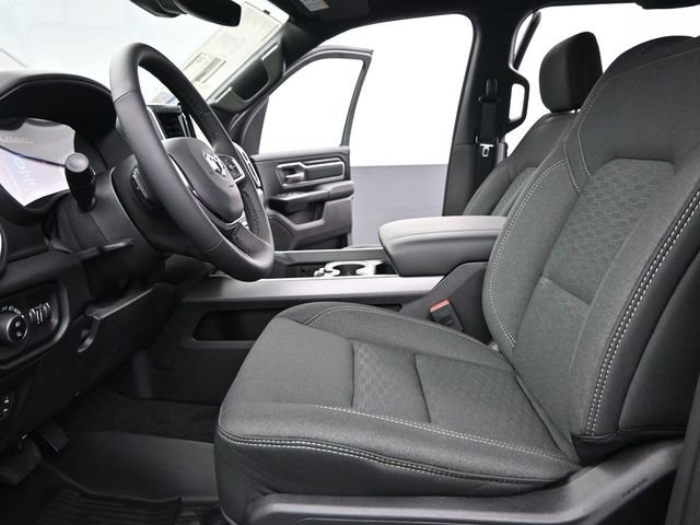 New 2026 RAM 1500 4x4 Crew Cab image 10