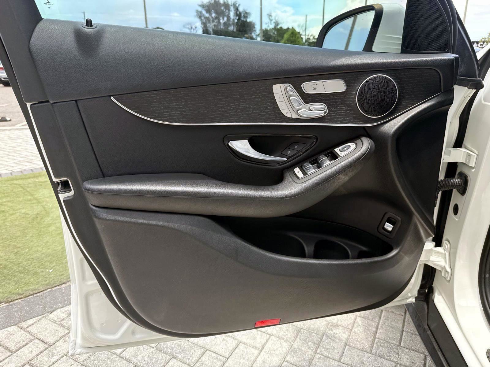Certified 2021 Mercedes-Benz GLC 300 image 17