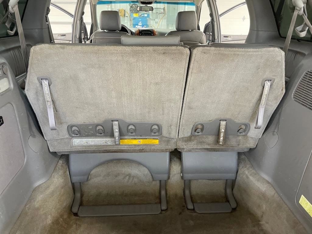 Used 2008 Toyota Sienna XLE image 17