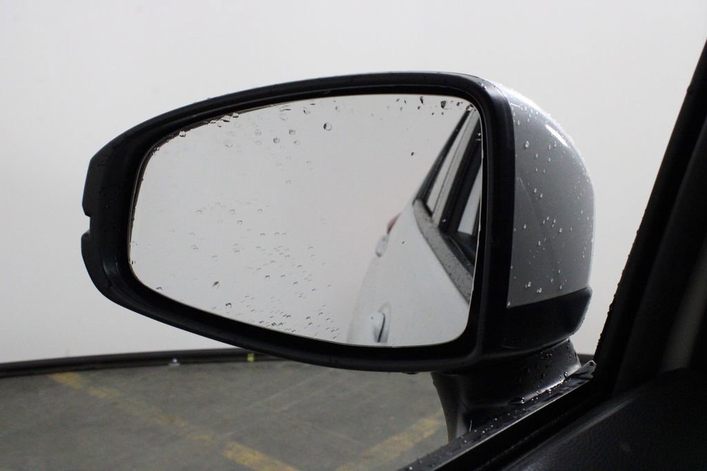 Used 2020 Honda Fit LX image 33