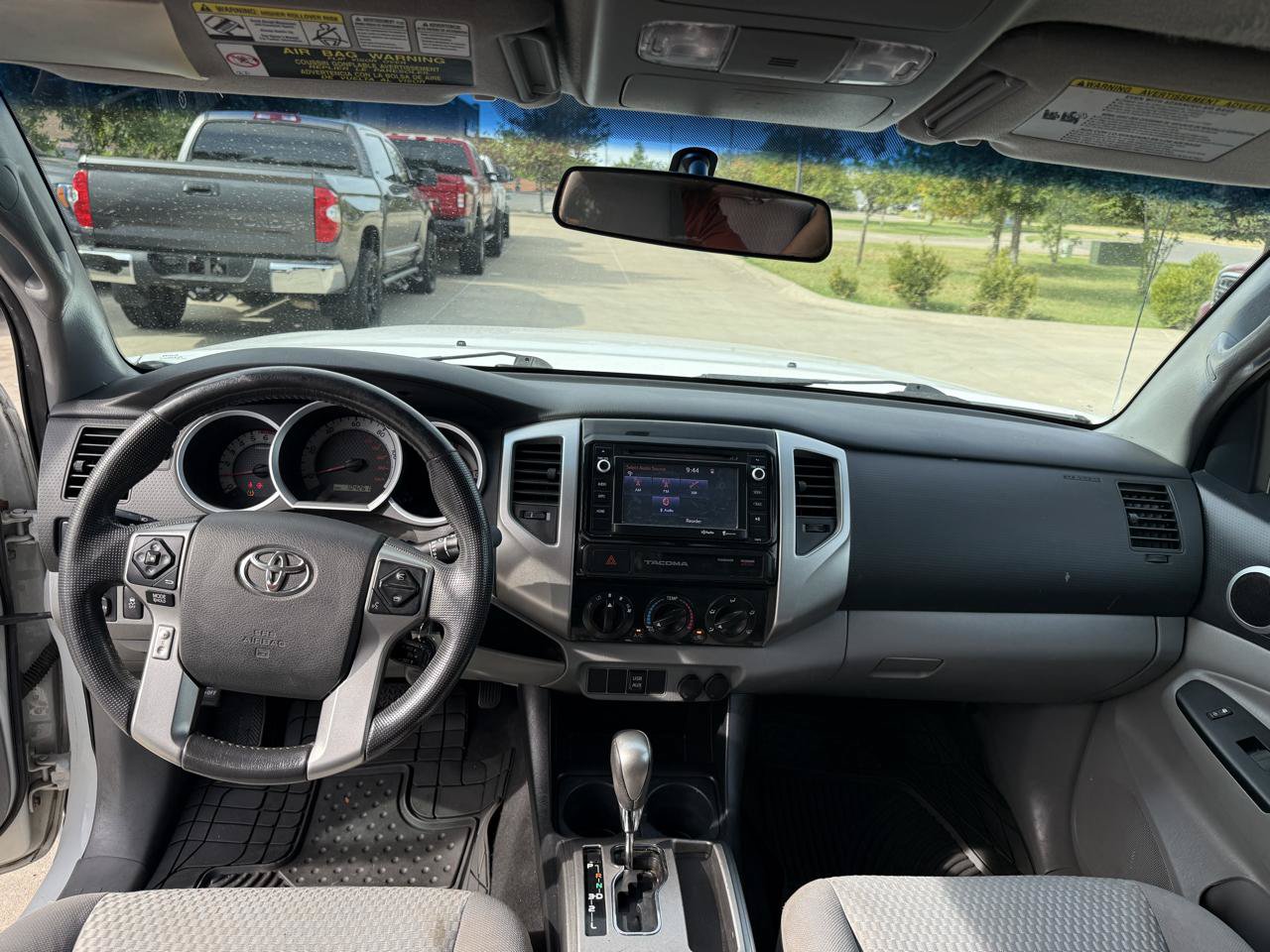 Used 2015 Toyota Tacoma PreRunner w/ SR5 Package RWD image 12