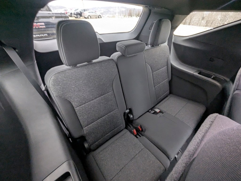 New 2026 Chevrolet Traverse LT w/ LPO, Floor Liner Package image 15