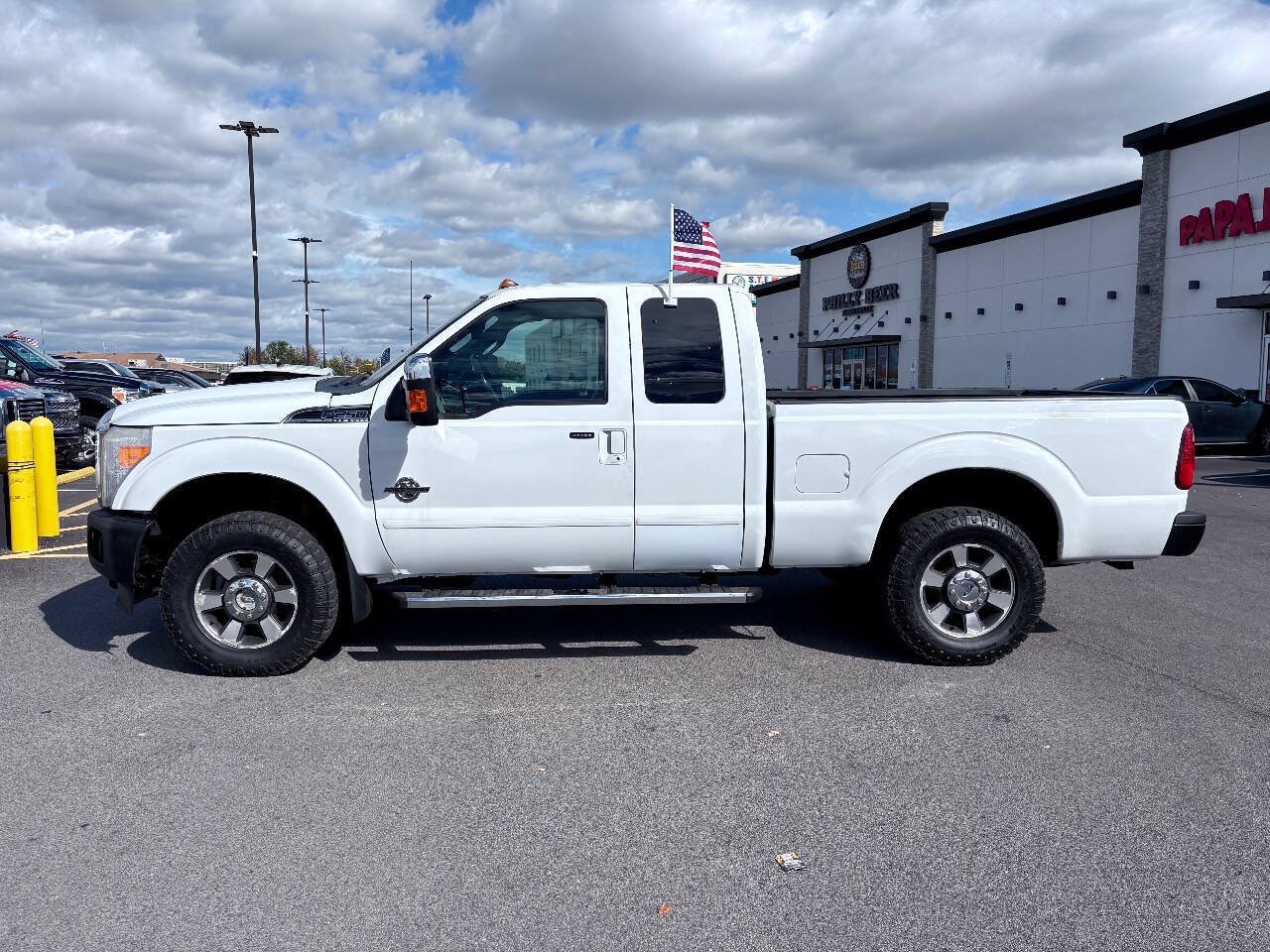 Used 2011 Ford F250 Lariat w/ Chrome Pkg AWD/4WD image 3