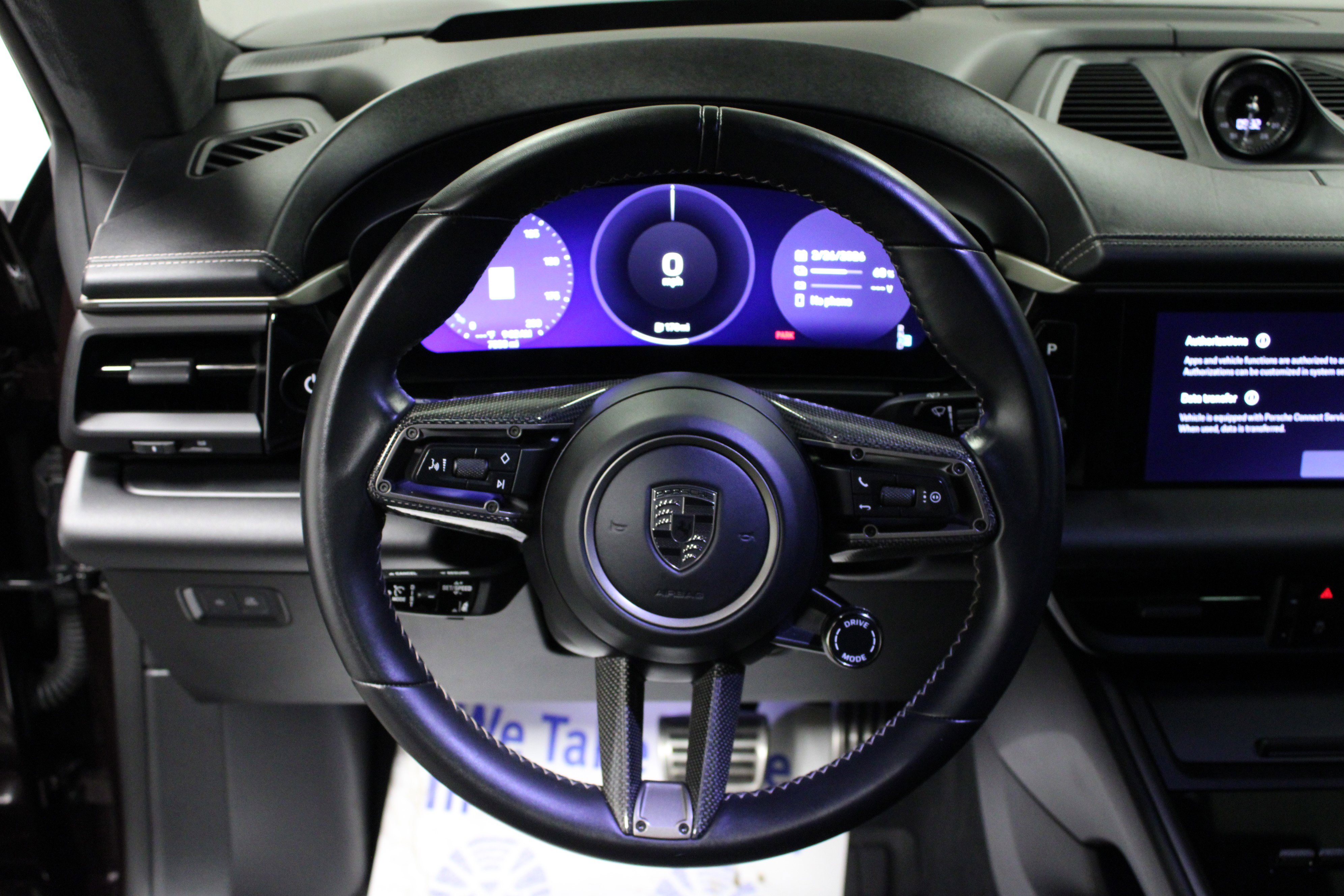 Used 2024 Porsche Macan Turbo Electric image 17