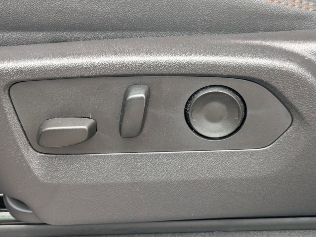 Used 2024 GMC Sierra 1500 AT4 w/ AT4 Premium Package image 20