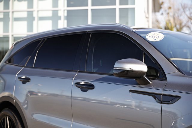 Used 2023 Kia Sorento EX image 4