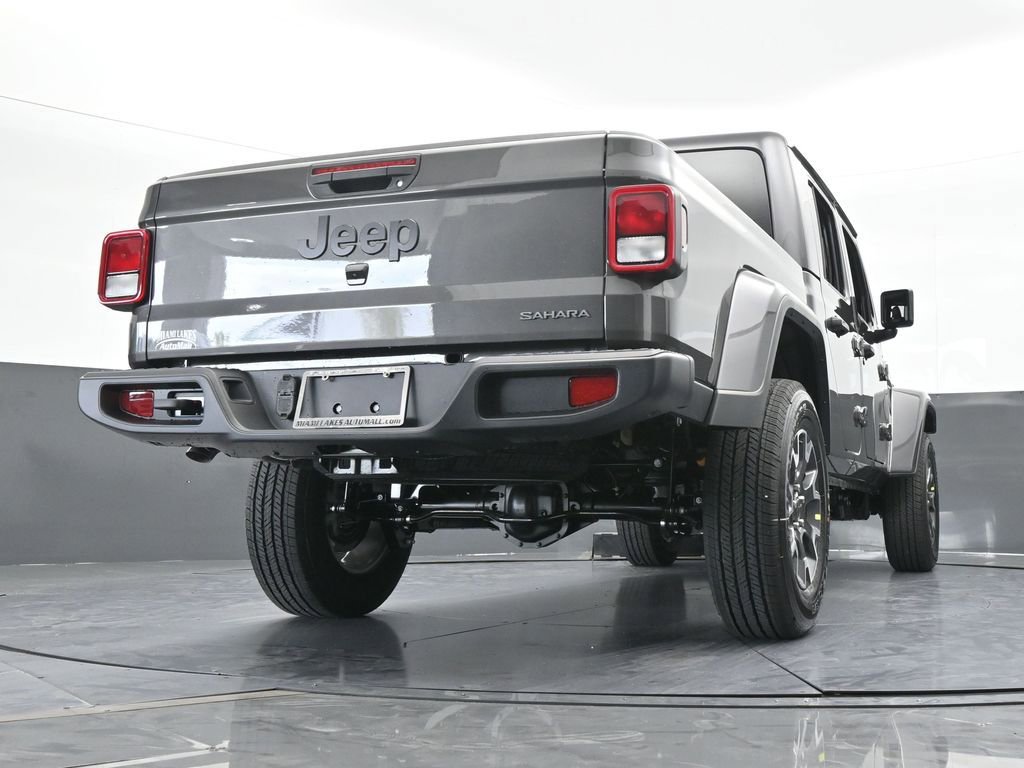New 2026 Jeep Gladiator Sahara image 54