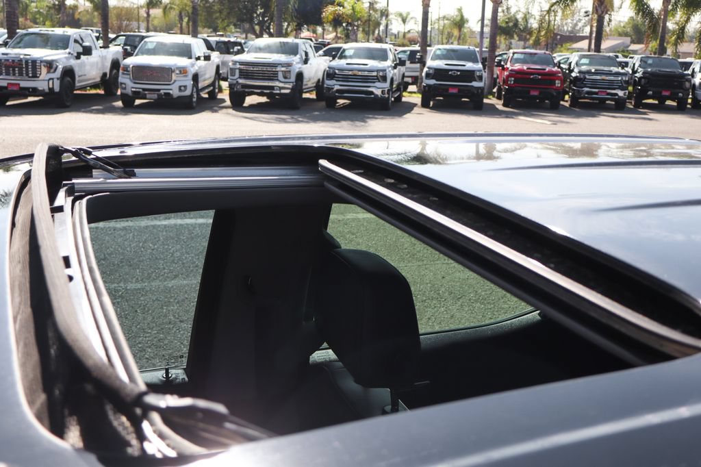 Used 2021 Chevrolet Silverado 1500 LT Trail Boss w/ Convenience Package II AWD/4WD image 30