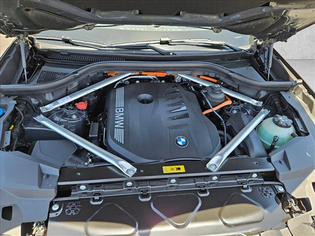 New 2026 BMW X5 xDrive50e w/ M Sport Package AWD/4WD image 16