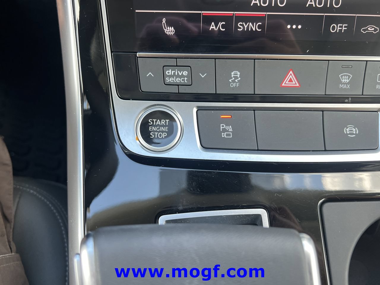 Used 2025 Audi Q8 Premium AWD/4WD image 9