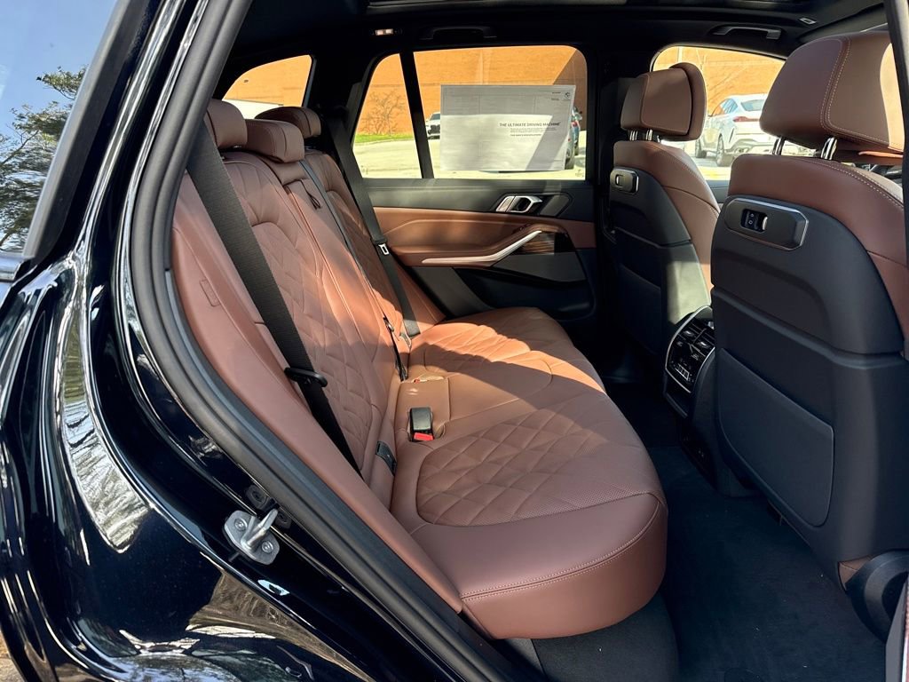 New 2026 BMW X5 xDrive50e image 25