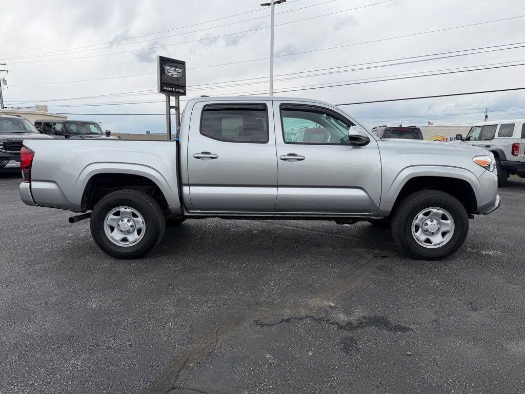 Used 2022 Toyota Tacoma SR AWD/4WD image 8