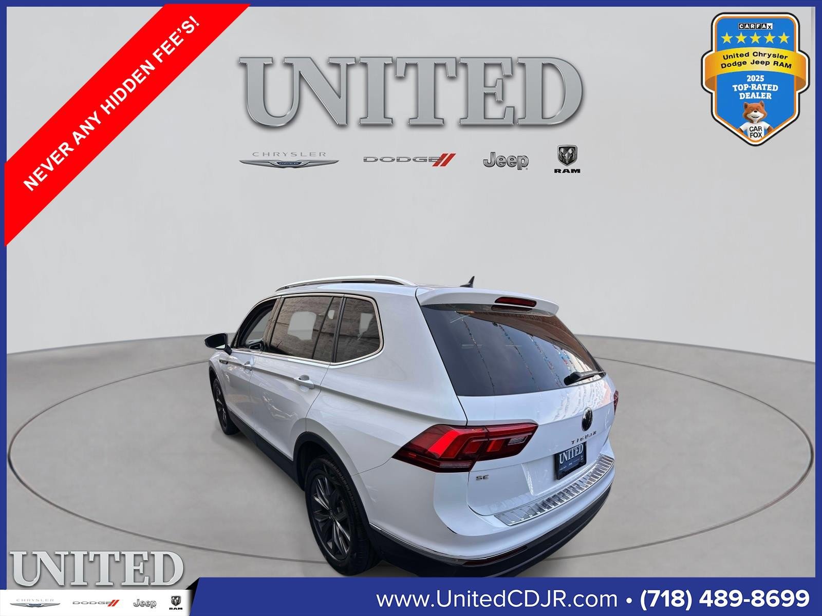 Used 2022 Volkswagen Tiguan SE w/ Panoramic Sunroof Package AWD/4WD image 3