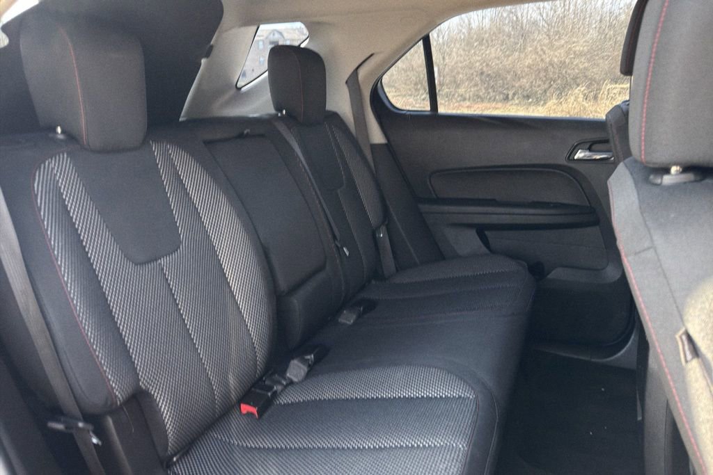 Used 2017 Chevrolet Equinox LS image 23