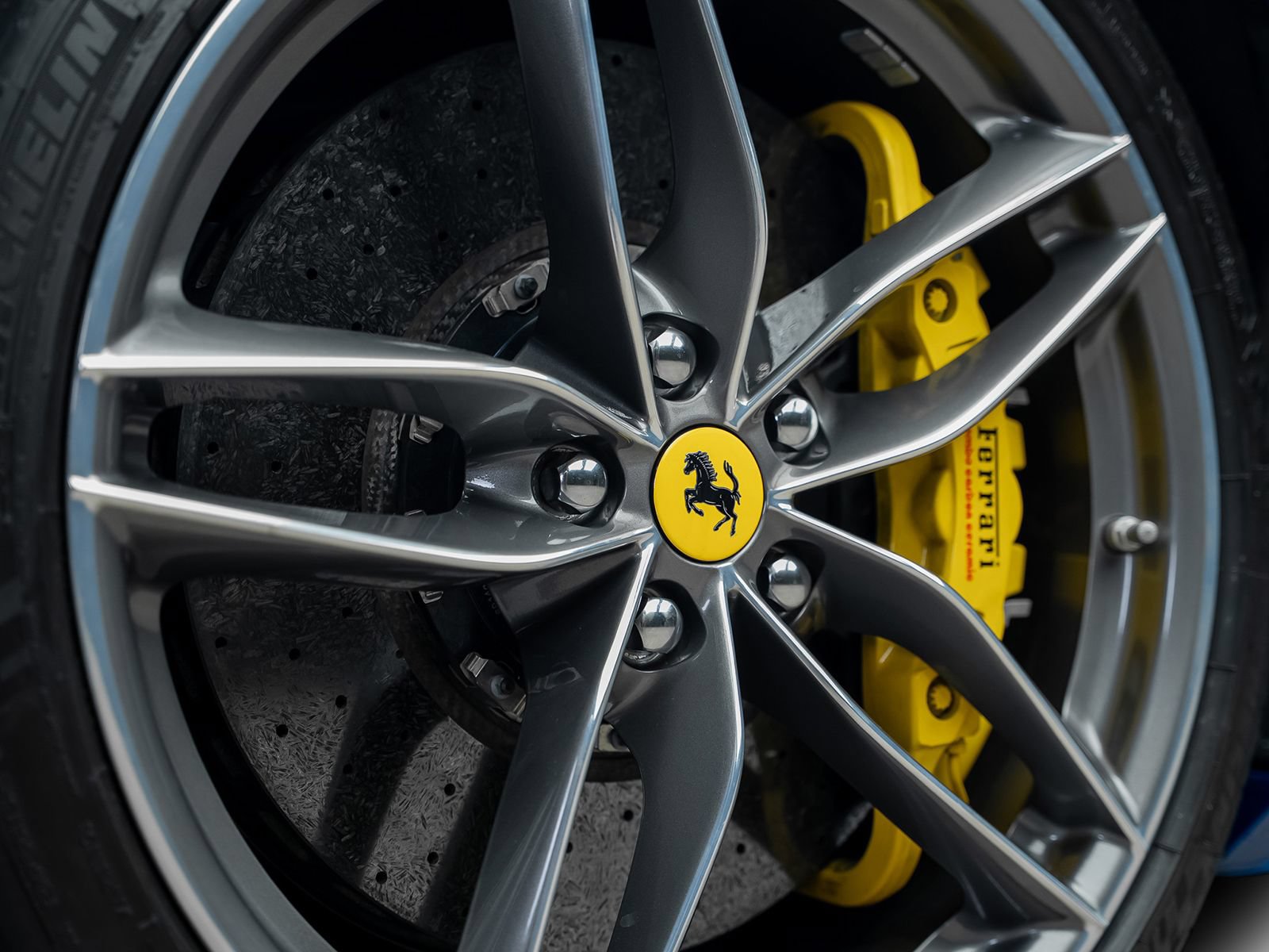 Used 2018 Ferrari 488 Spider RWD image 26